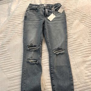Good American skinny jeans (Good Legs), size 6 (29” inseam). New with tags